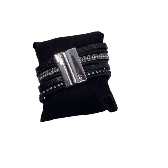 Kai Top Multilayer Black Leather Magnetic Bracelet With Rhinestone Accents & Cry - Picture 4 of 7